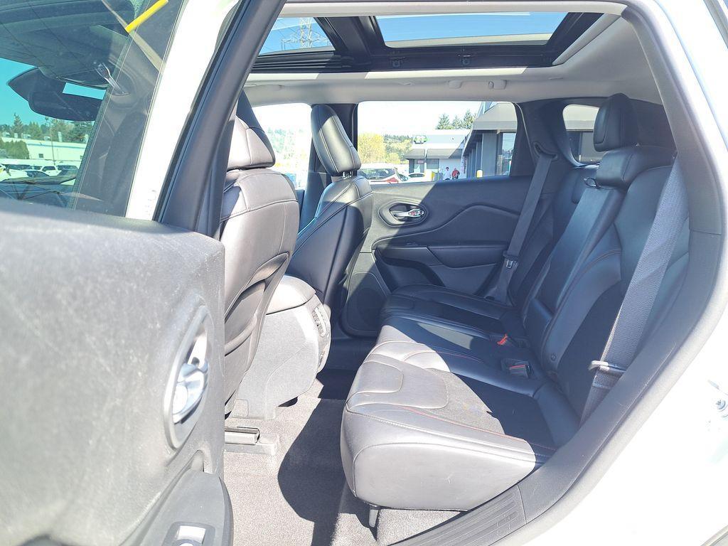 used 2019 Jeep Cherokee car, priced at $19,791