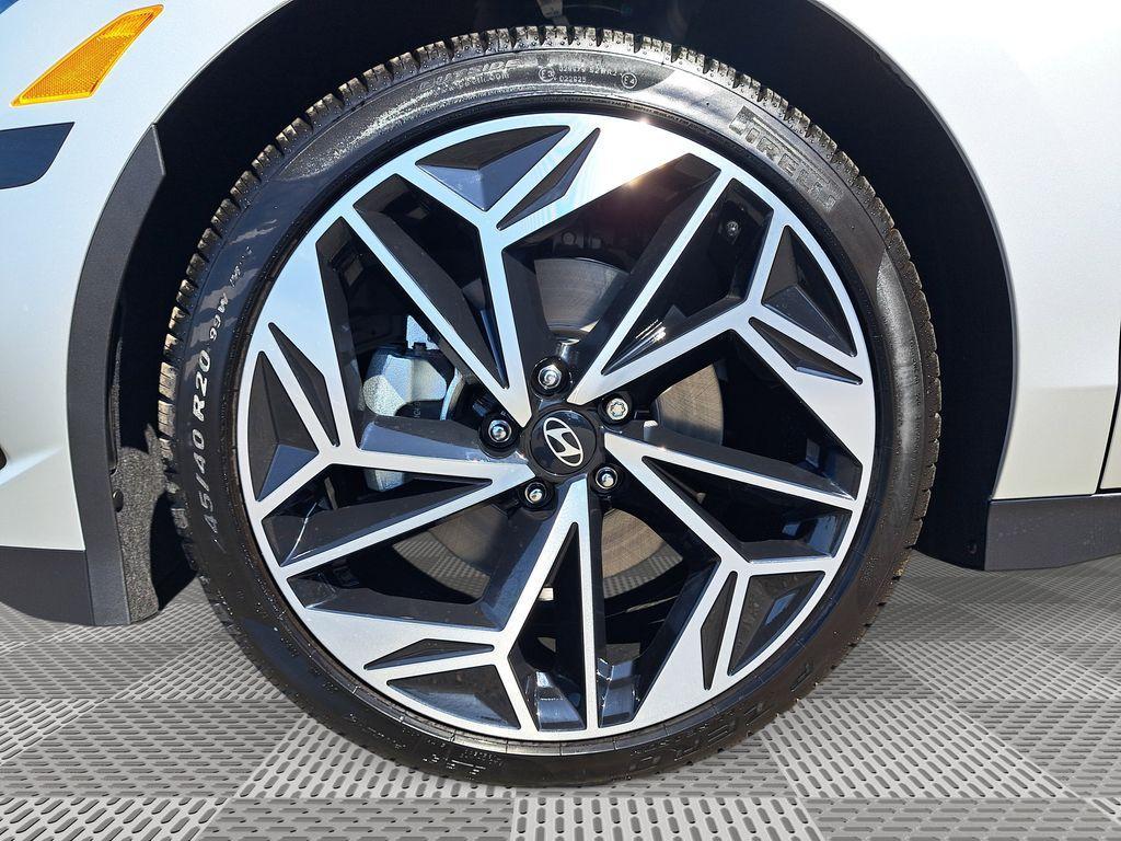 new 2024 Hyundai IONIQ 6 car, priced at $39,977