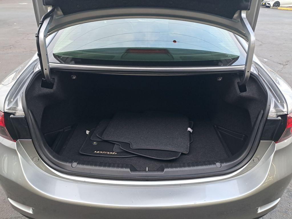 used 2015 Mazda Mazda6 car, priced at $14,000