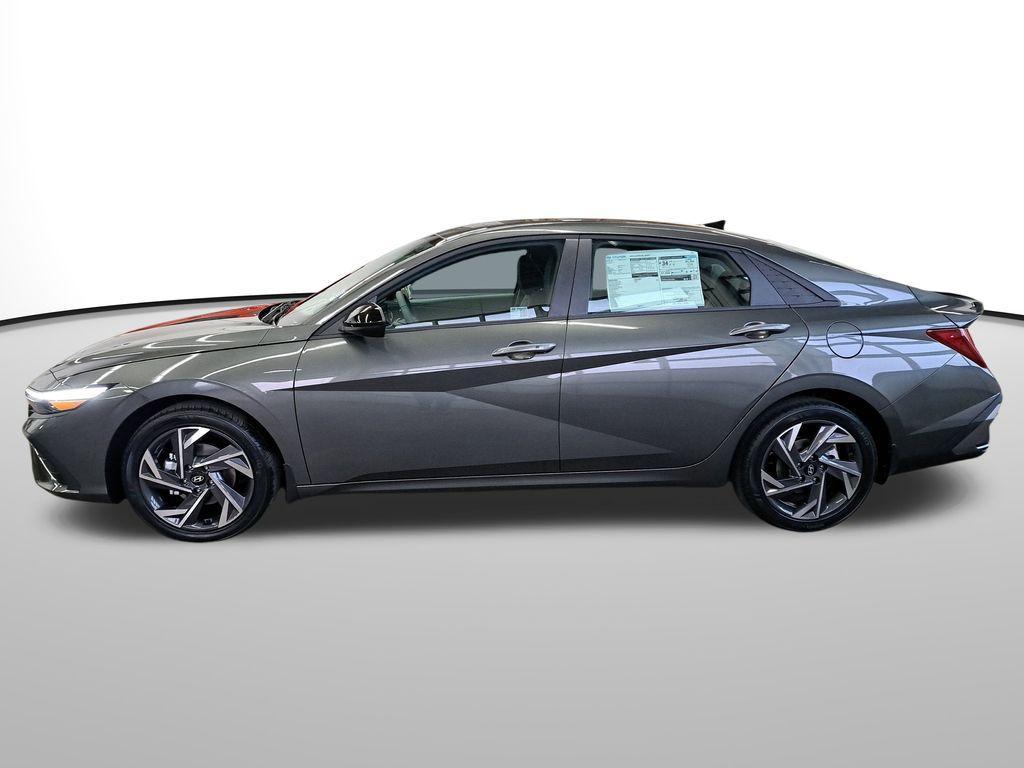 new 2025 Hyundai Elantra car, priced at $21,375
