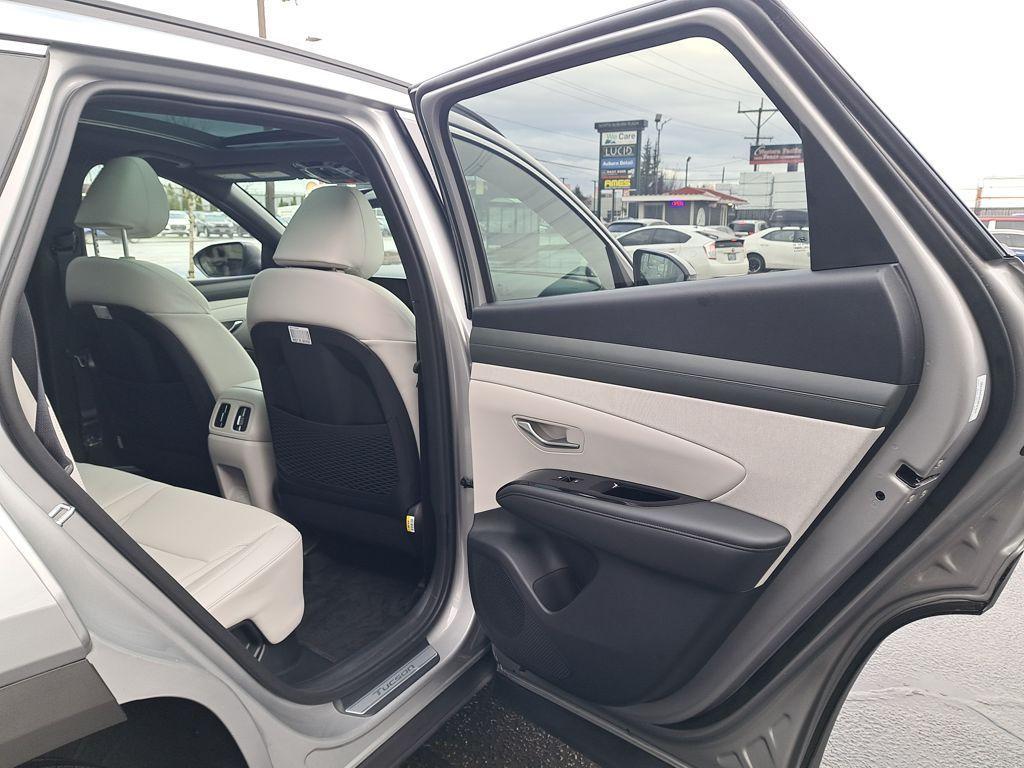 new 2026 Hyundai TUCSON Hybrid car, priced at $43,025