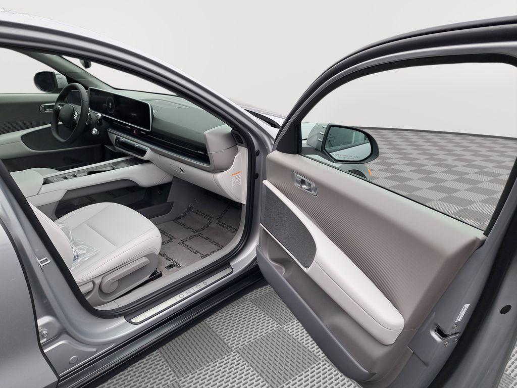new 2025 Hyundai IONIQ 6 car, priced at $38,997