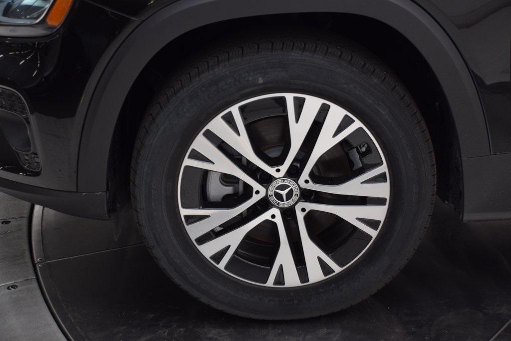 new 2025 Mercedes-Benz GLB 250 car, priced at $47,520