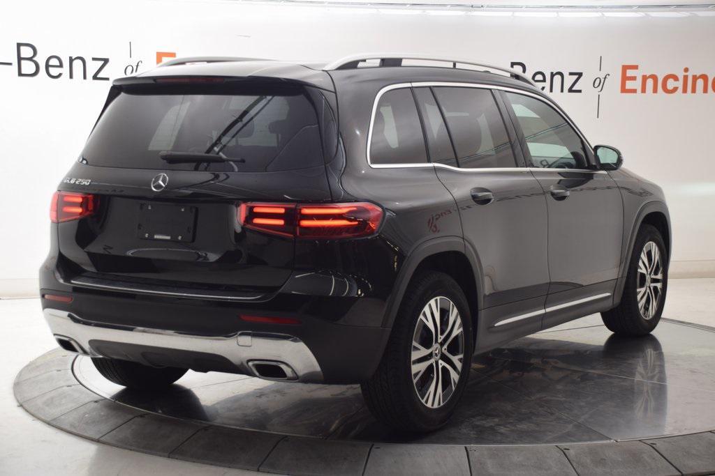 new 2025 Mercedes-Benz GLB 250 car, priced at $47,520