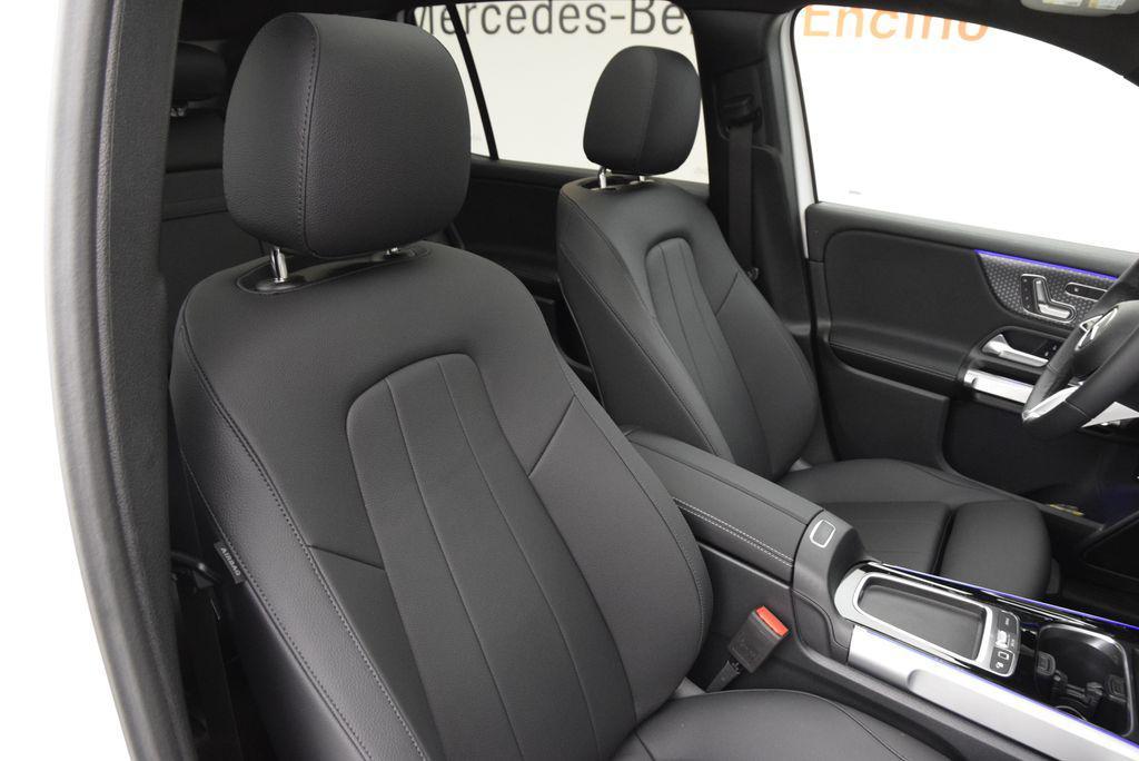 new 2026 Mercedes-Benz GLB 250 car, priced at $49,570