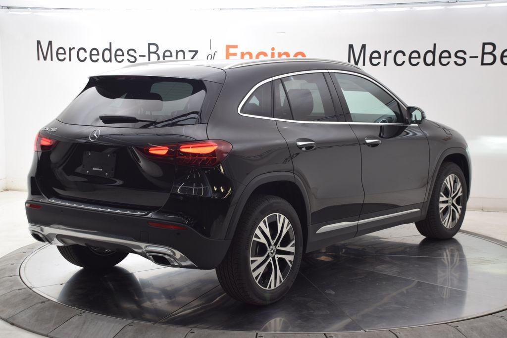 new 2026 Mercedes-Benz GLA 250 car, priced at $44,935