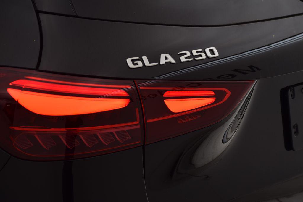 new 2026 Mercedes-Benz GLA 250 car, priced at $44,935