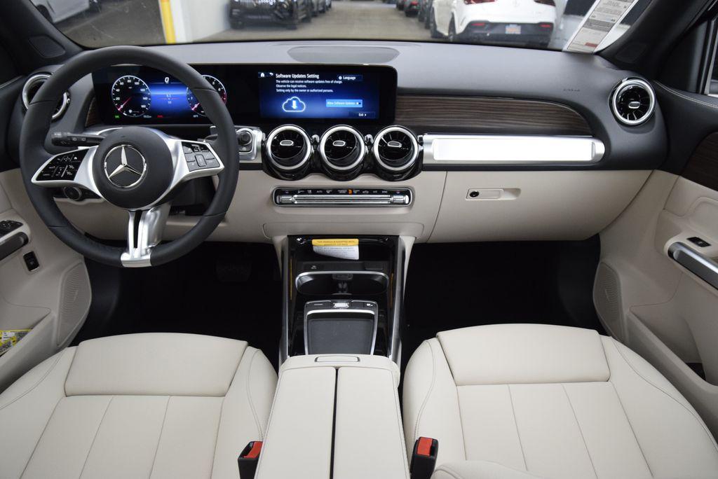 new 2026 Mercedes-Benz GLB 250 car, priced at $47,355