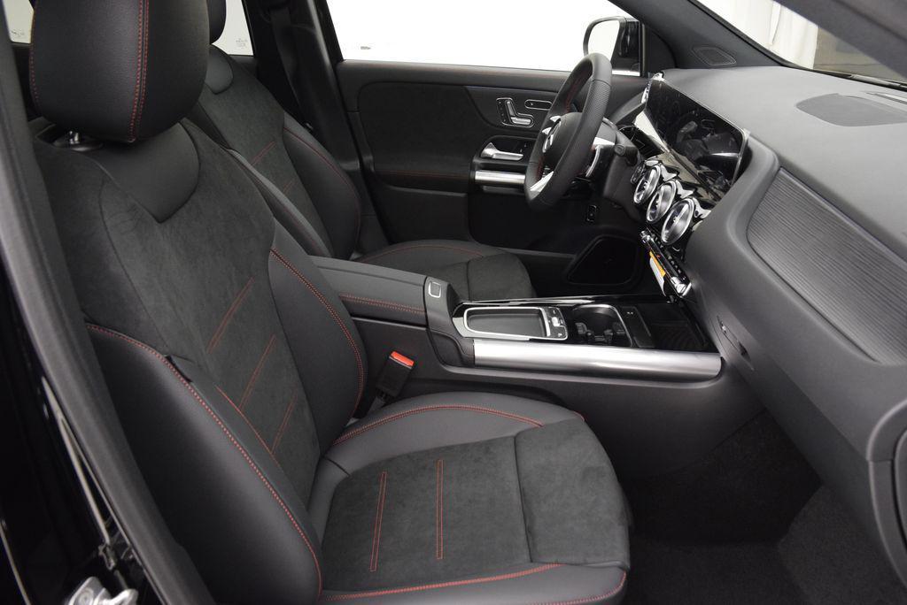 new 2026 Mercedes-Benz GLA 250 car, priced at $53,145