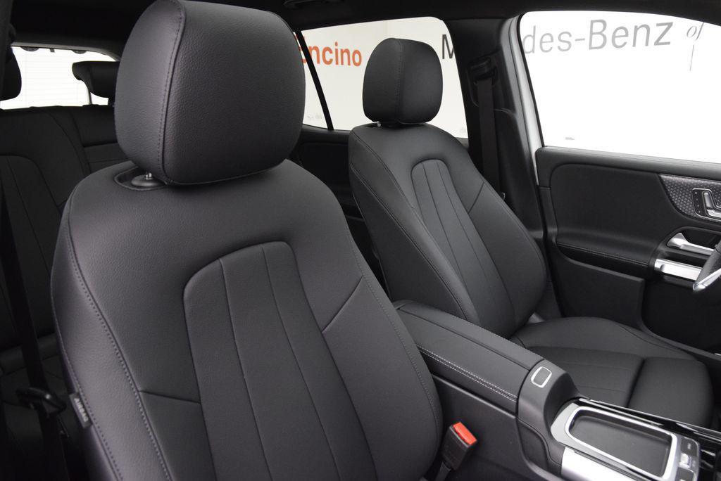 new 2026 Mercedes-Benz GLB 250 car, priced at $46,685