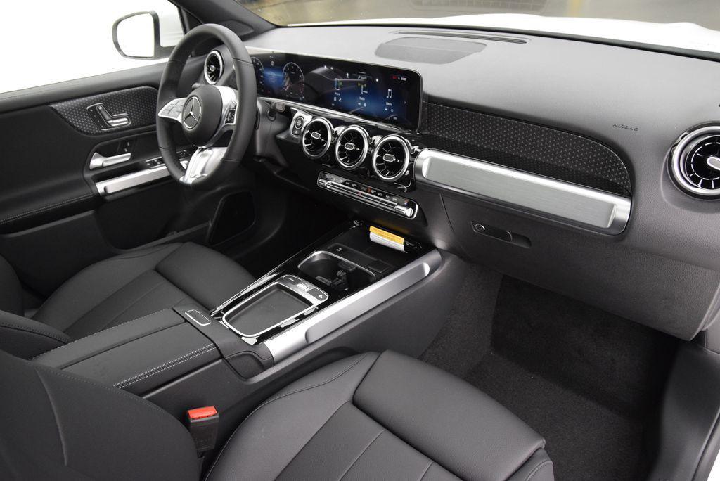 new 2026 Mercedes-Benz GLB 250 car, priced at $46,685