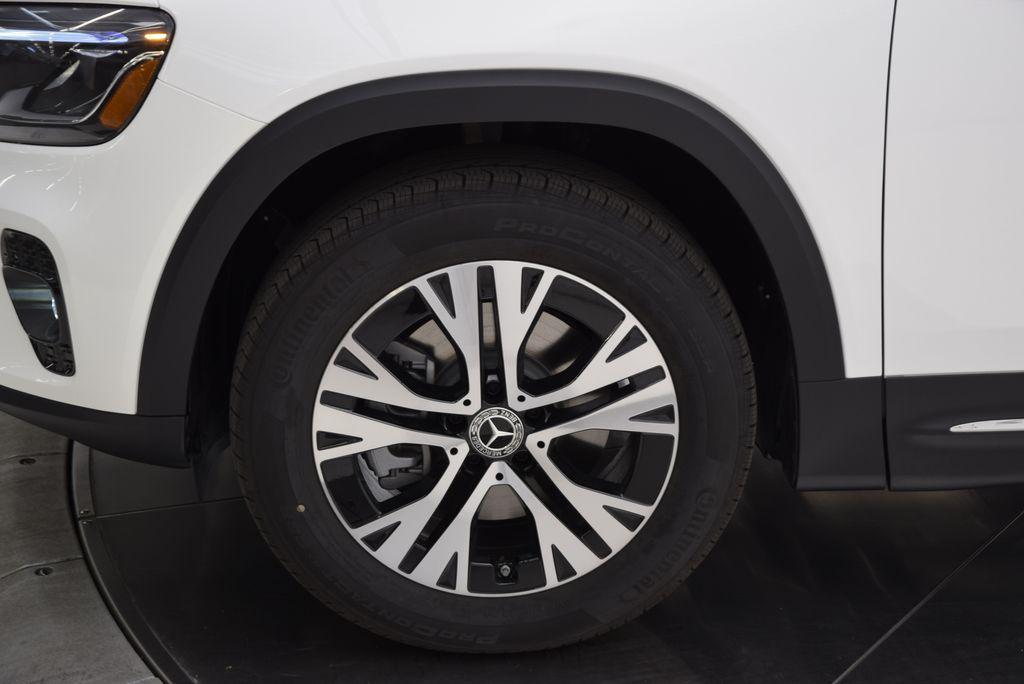 new 2026 Mercedes-Benz GLB 250 car, priced at $46,685