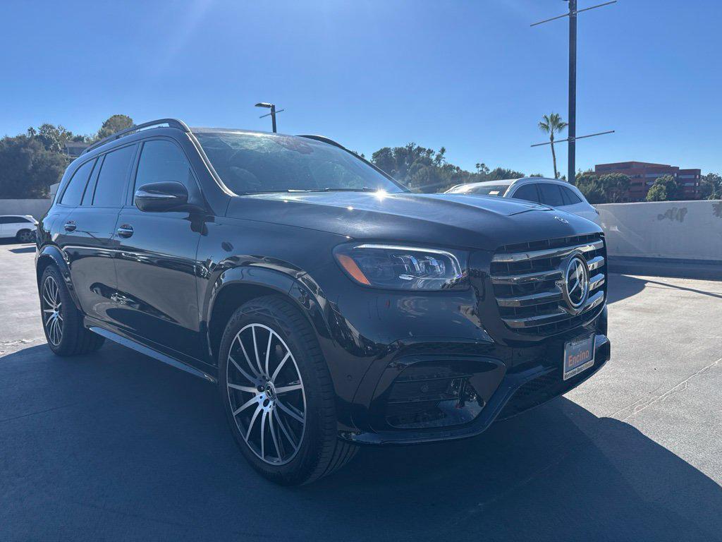 Mercedes-Benz GLS view 3
