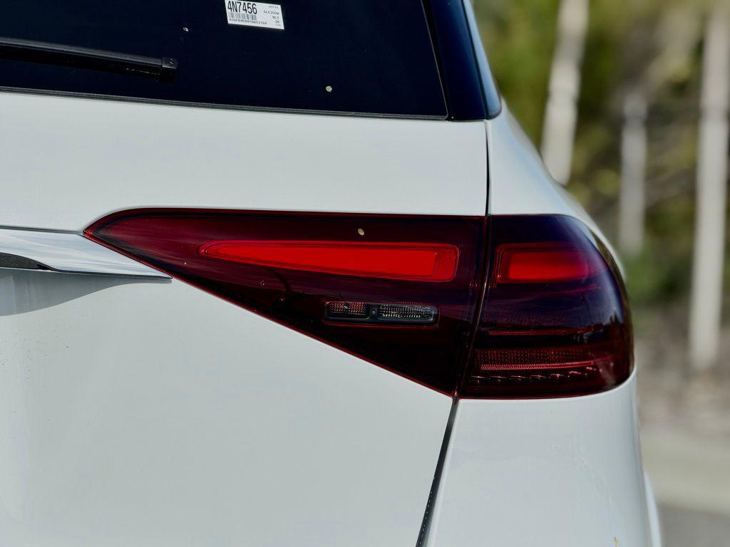 new 2026 Mercedes-Benz GLE 350 car, priced at $77,560