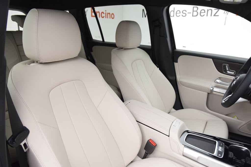 new 2026 Mercedes-Benz GLB 250 car, priced at $47,180