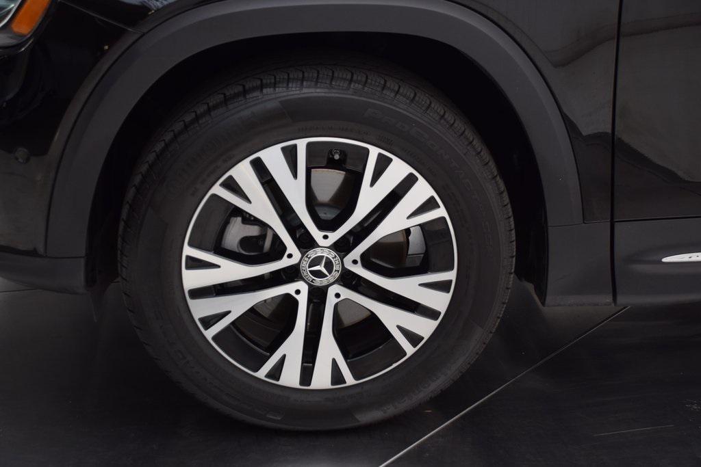 used 2025 Mercedes-Benz GLB 250 car, priced at $41,987