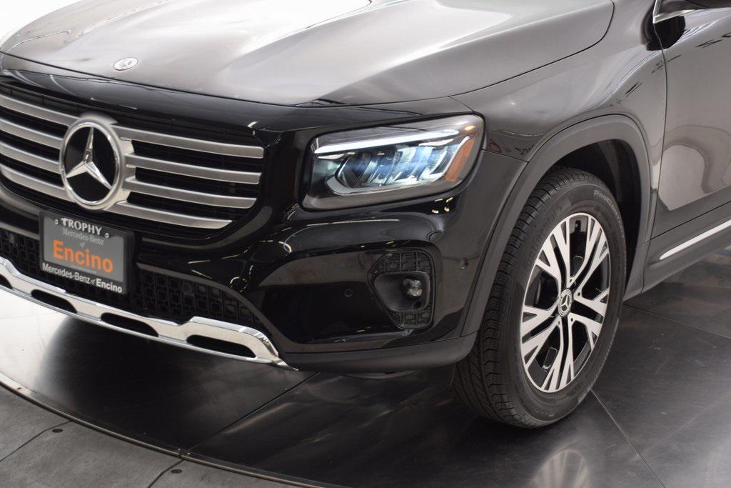 used 2025 Mercedes-Benz GLB 250 car, priced at $41,987