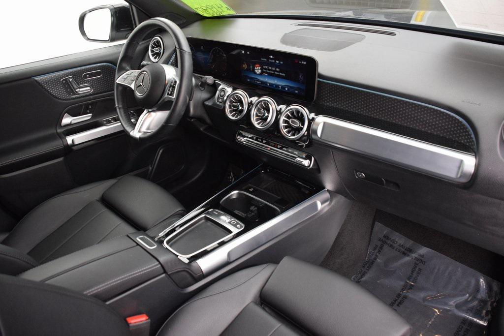 used 2025 Mercedes-Benz GLB 250 car, priced at $41,987