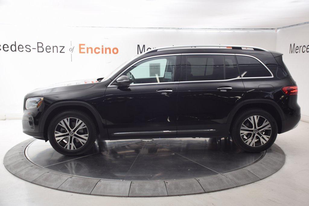 used 2025 Mercedes-Benz GLB 250 car, priced at $41,987