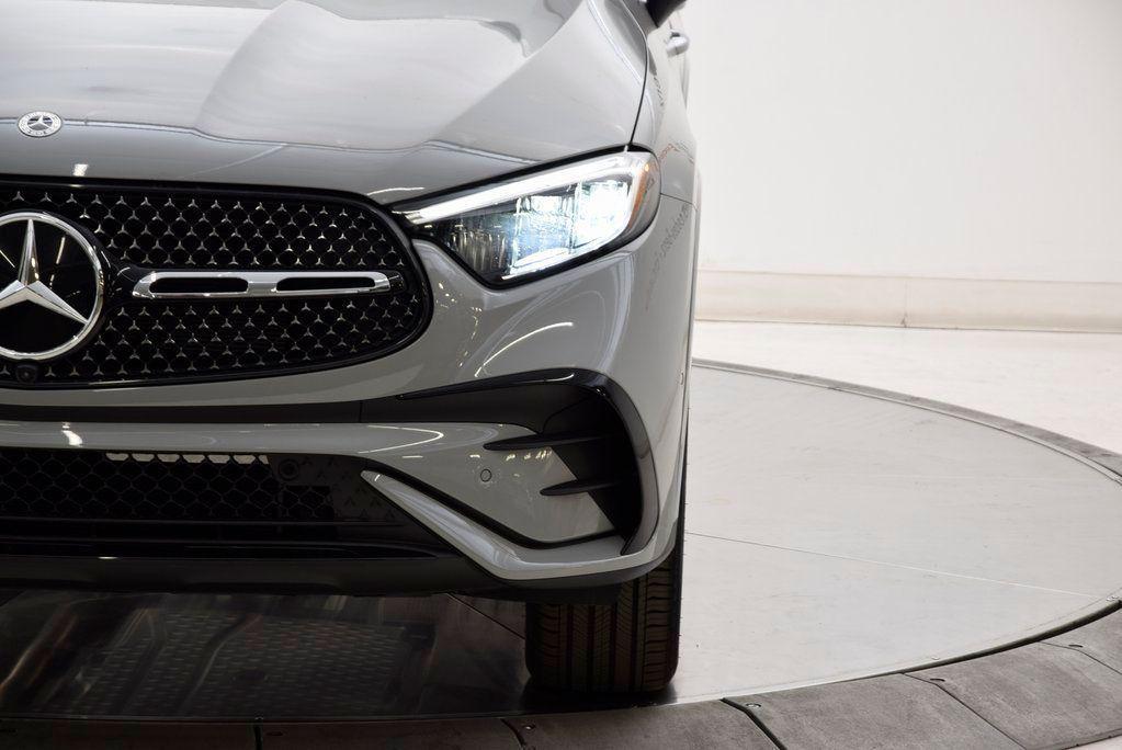 new 2026 Mercedes-Benz GLC 300 car, priced at $60,820