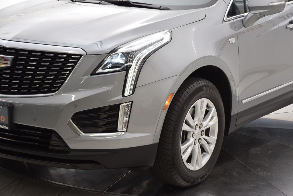 used 2025 Cadillac XT5 car, priced at $34,583