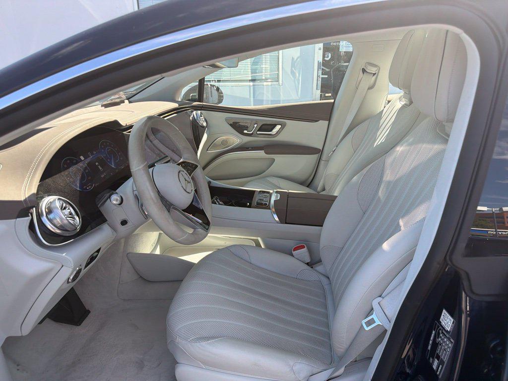 Mercedes-Benz EQS view 7