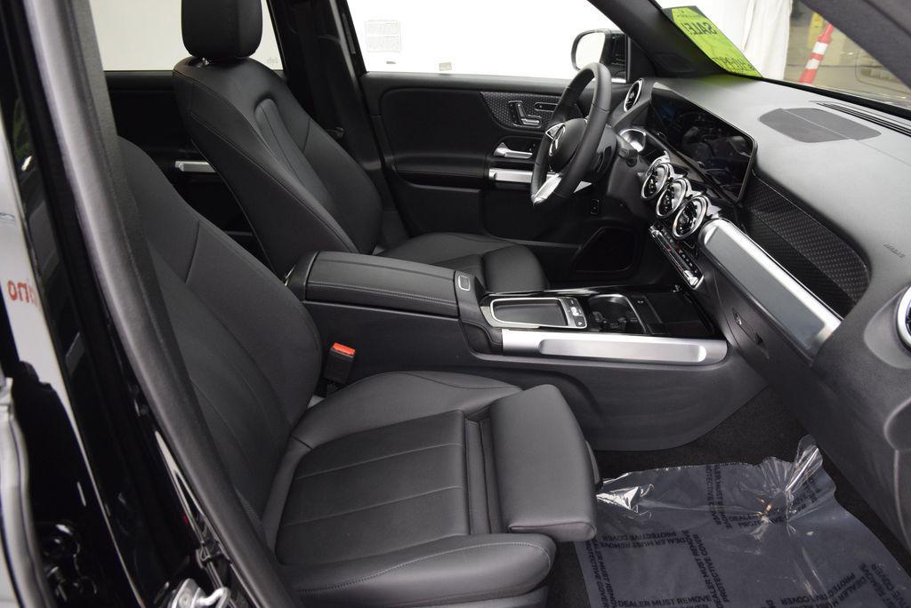 used 2026 Mercedes-Benz GLB 250 car, priced at $40,597