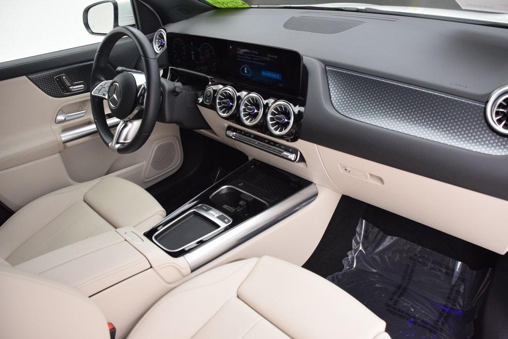 used 2025 Mercedes-Benz GLA 250 car, priced at $35,597