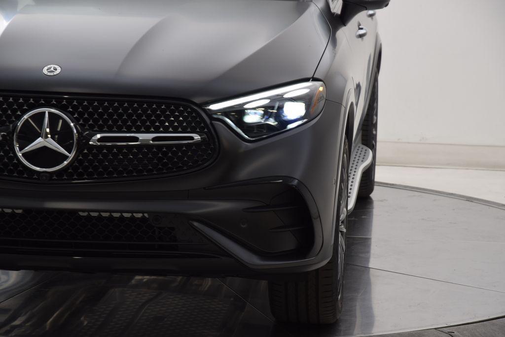 new 2026 Mercedes-Benz GLC 300 car, priced at $75,685