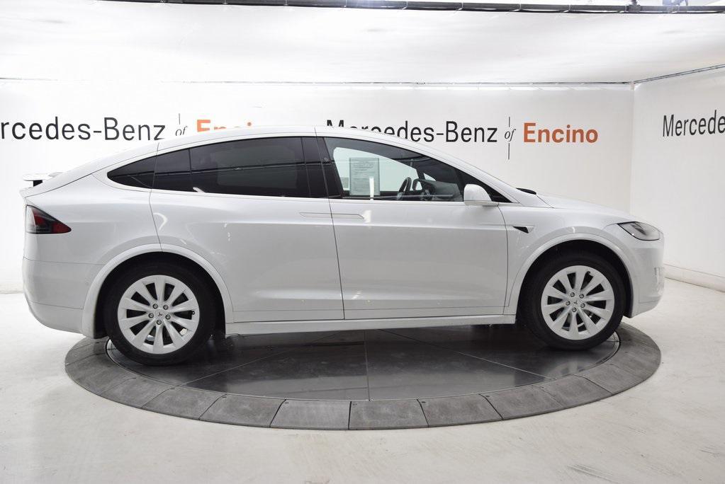 used 2020 Tesla Model X car, priced at $33,498