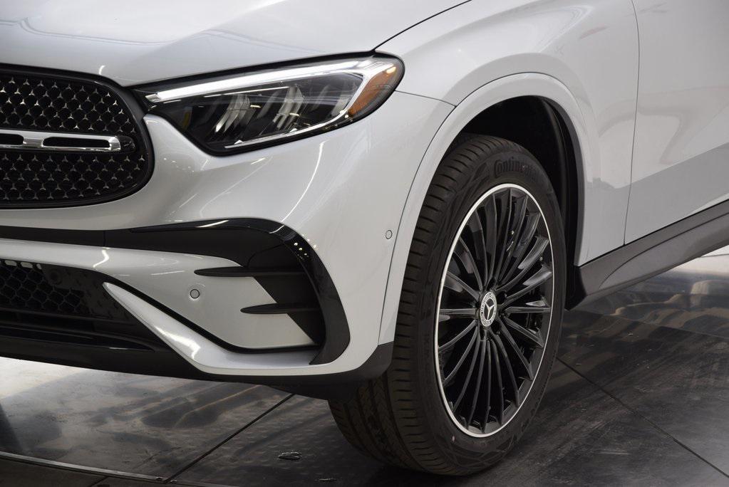 new 2026 Mercedes-Benz GLC 300 car, priced at $58,900