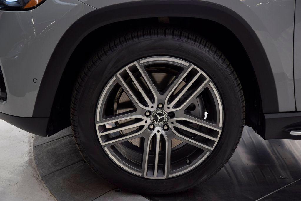 new 2026 Mercedes-Benz GLS 450 car, priced at $103,085