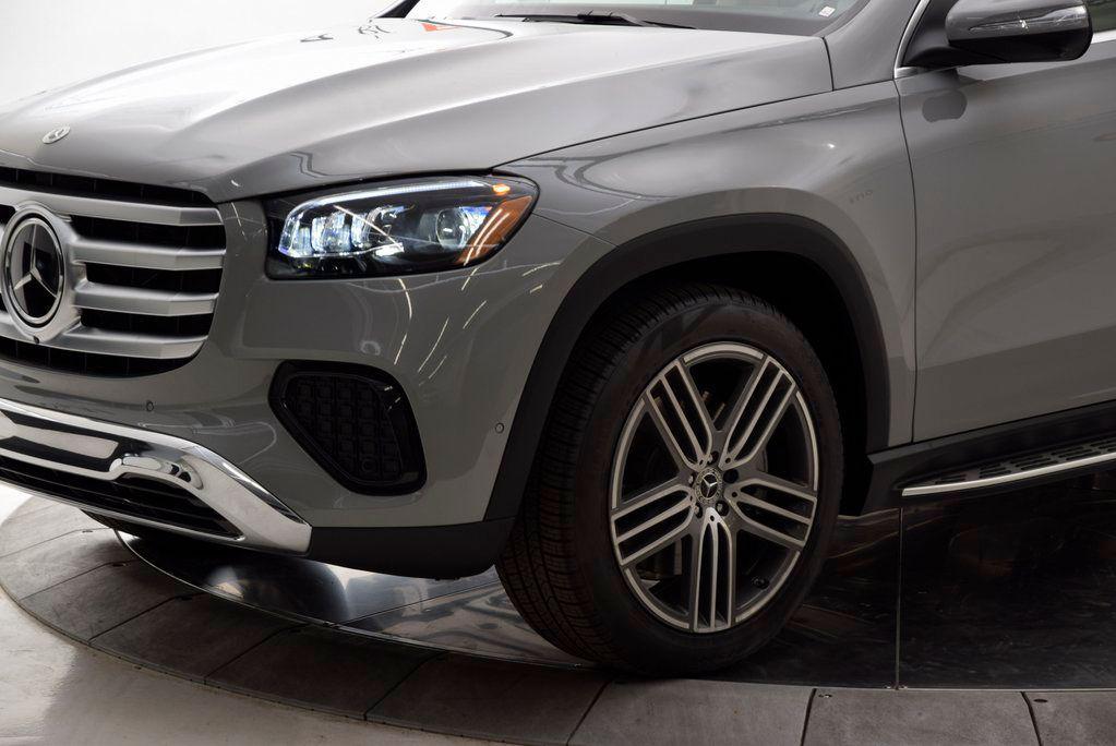 new 2026 Mercedes-Benz GLS 450 car, priced at $103,085
