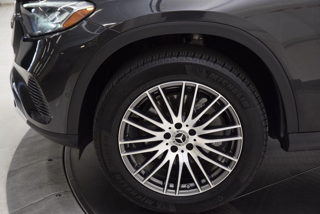 used 2025 Mercedes-Benz GLC 300 car, priced at $43,997