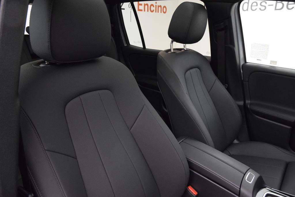 used 2026 Mercedes-Benz GLB 250 car, priced at $39,997