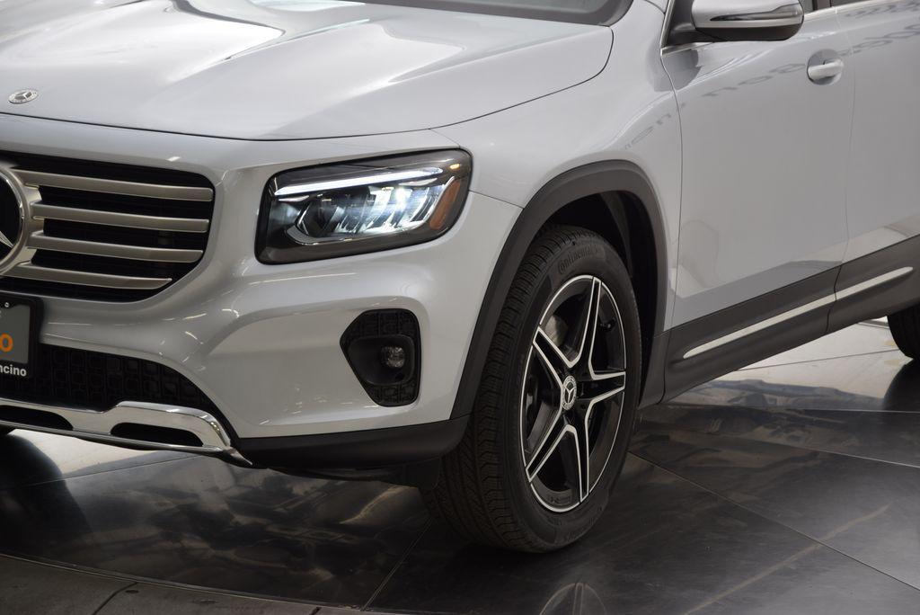 used 2026 Mercedes-Benz GLB 250 car, priced at $39,997