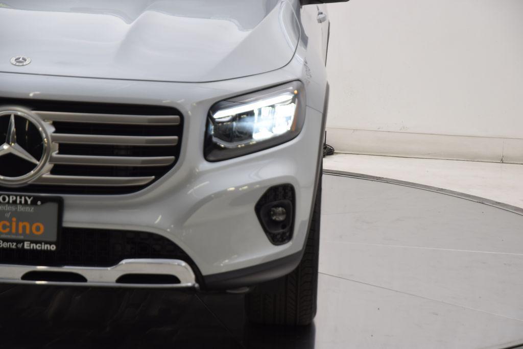 used 2026 Mercedes-Benz GLB 250 car, priced at $39,997