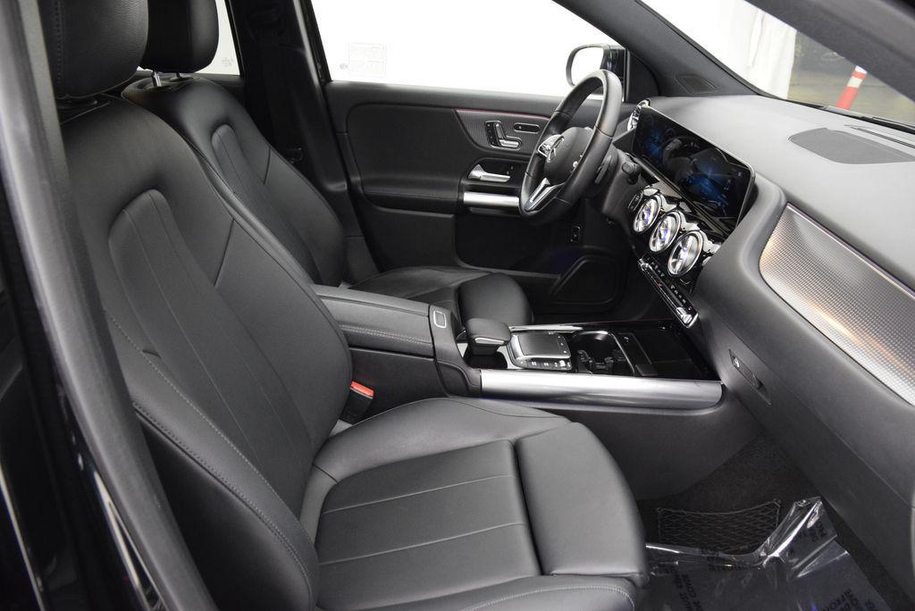 used 2021 Mercedes-Benz GLA 250 car, priced at $25,082