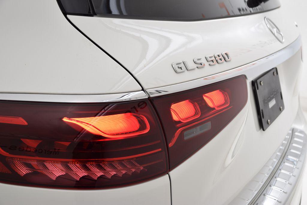 new 2025 Mercedes-Benz GLS 580 car, priced at $117,245