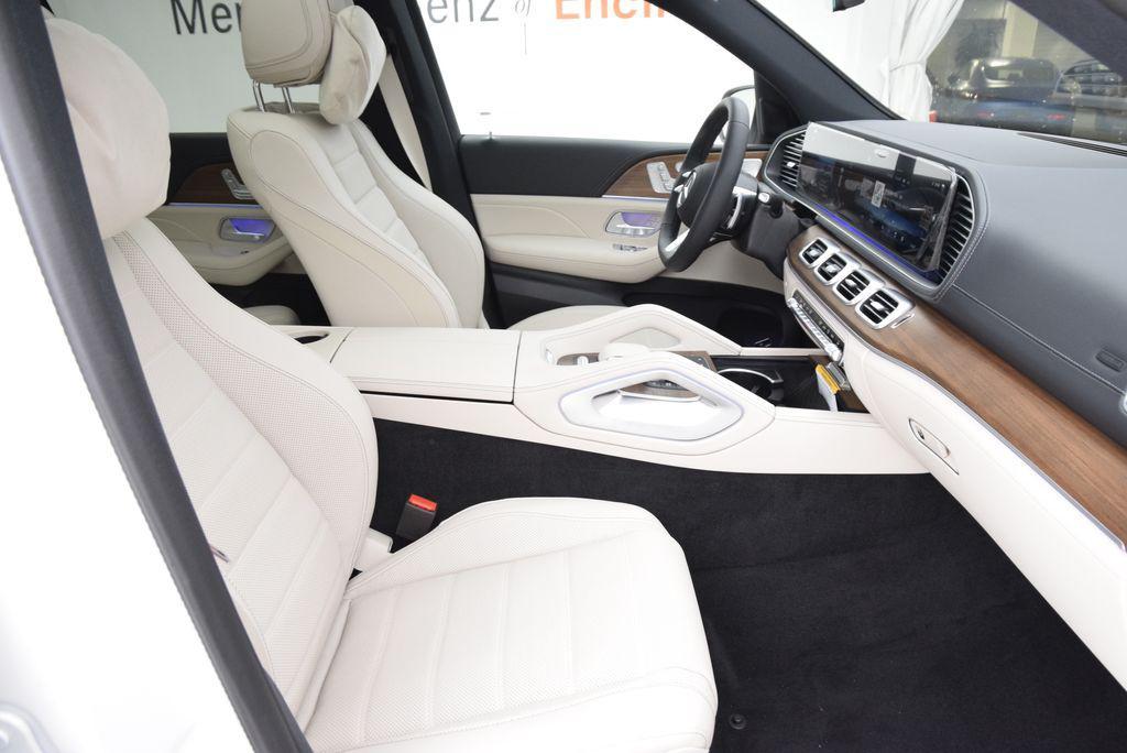 new 2025 Mercedes-Benz GLS 580 car, priced at $117,245