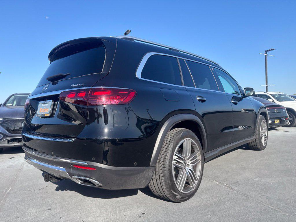 Mercedes-Benz GLS view 5