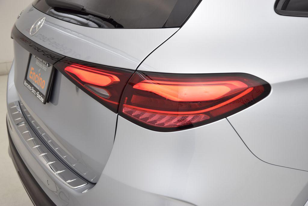 used 2026 Mercedes-Benz GLC 300 car, priced at $47,997