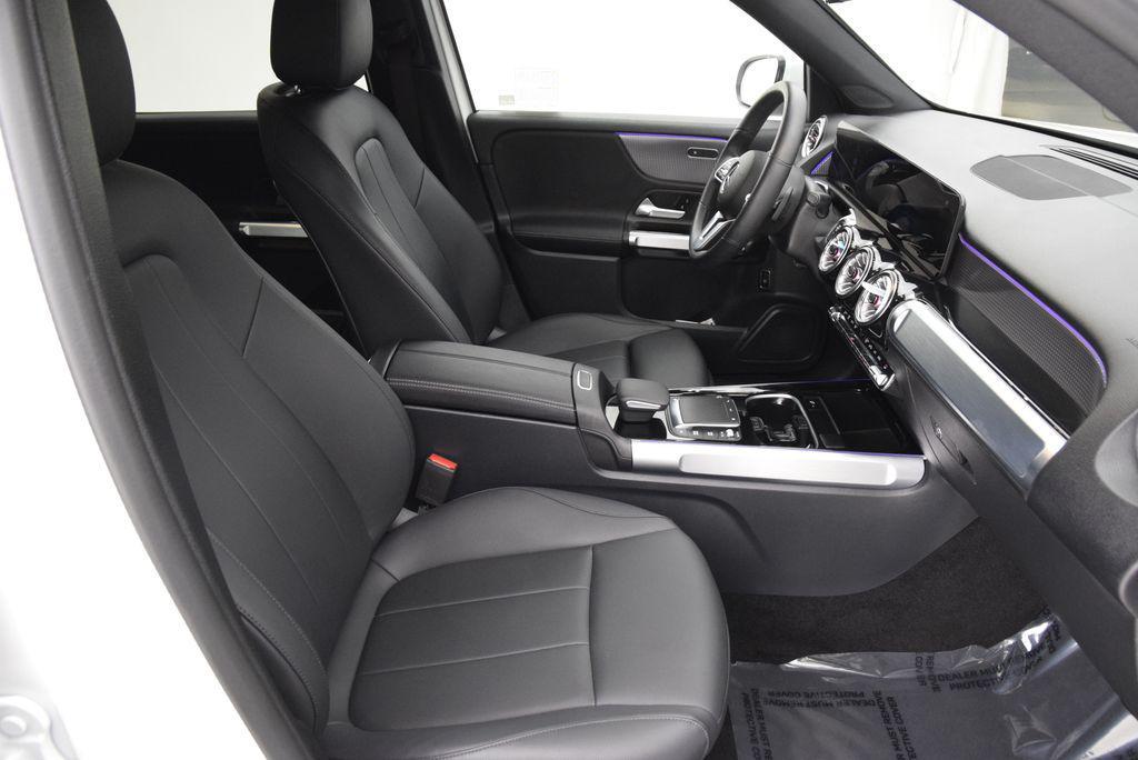 used 2022 Mercedes-Benz GLB 250 car, priced at $31,997