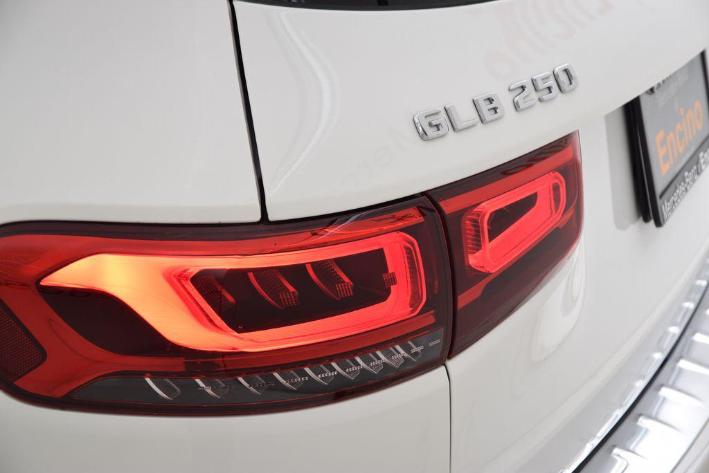 used 2022 Mercedes-Benz GLB 250 car, priced at $31,997