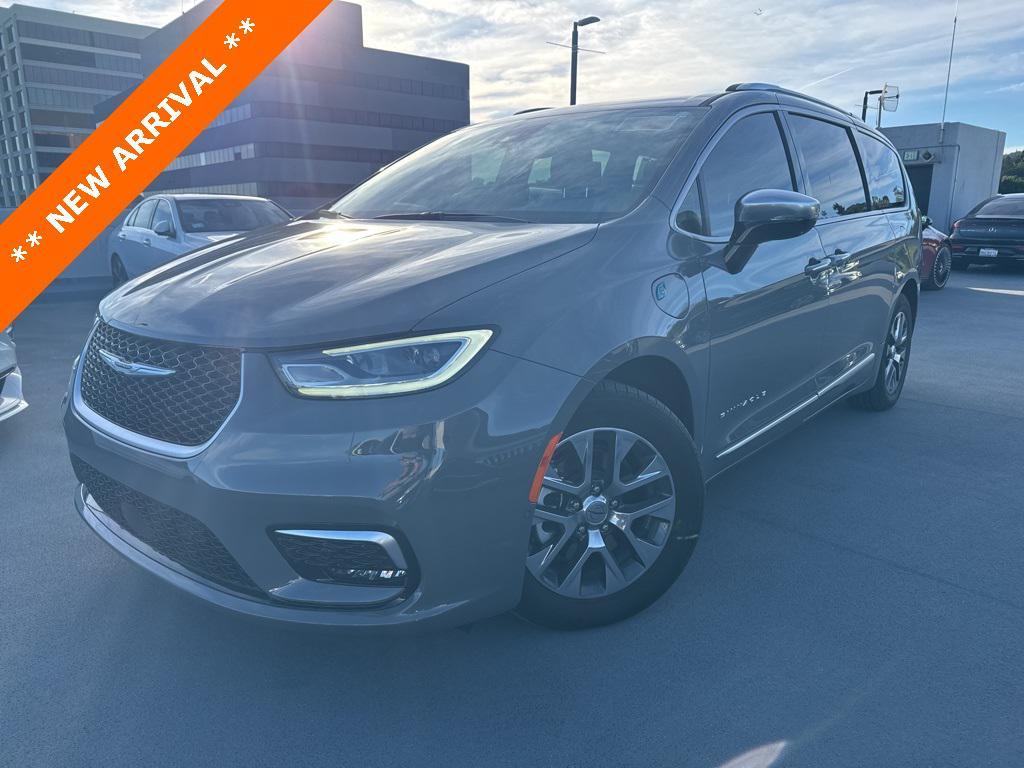 used 2023 Chrysler Pacifica car, priced at $39,998