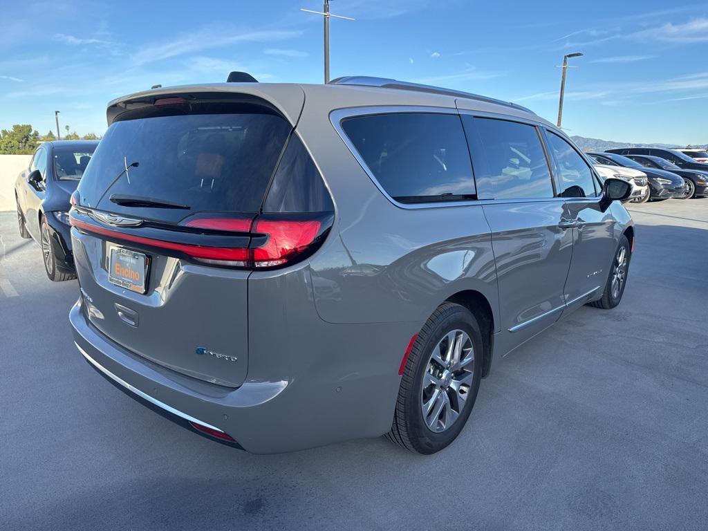 used 2023 Chrysler Pacifica car, priced at $39,998
