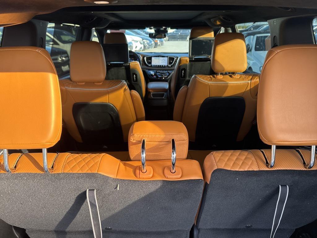 used 2023 Chrysler Pacifica car, priced at $39,998