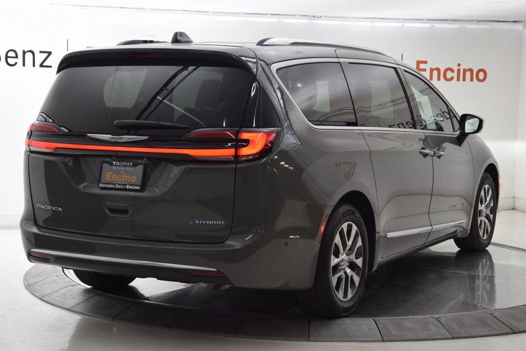 used 2023 Chrysler Pacifica car, priced at $37,998