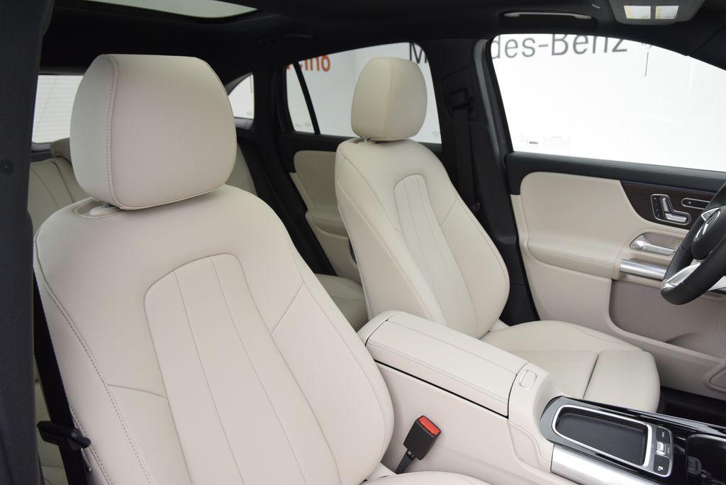 new 2026 Mercedes-Benz GLA 250 car, priced at $48,025
