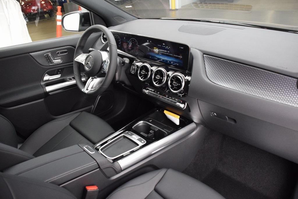 new 2026 Mercedes-Benz GLA 250 car, priced at $43,250